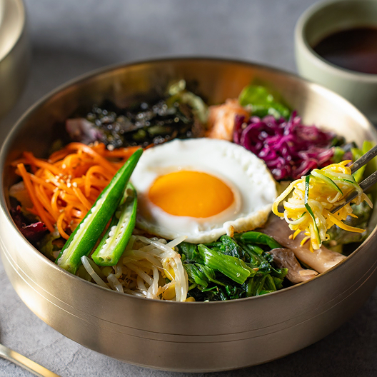 8種野菜ナムルの彩りビビンバ